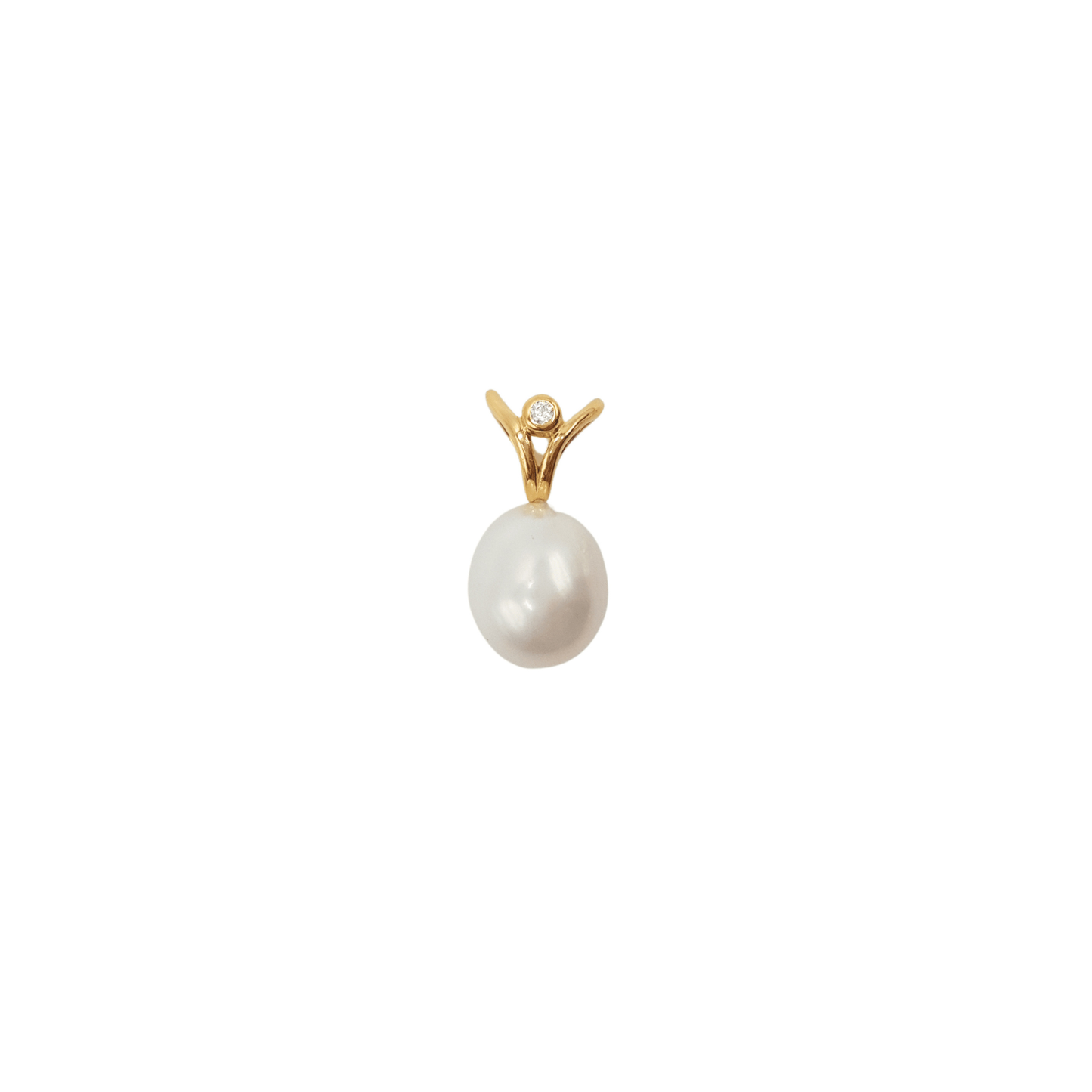 Fishtail Pendant with Cubic Zirconia