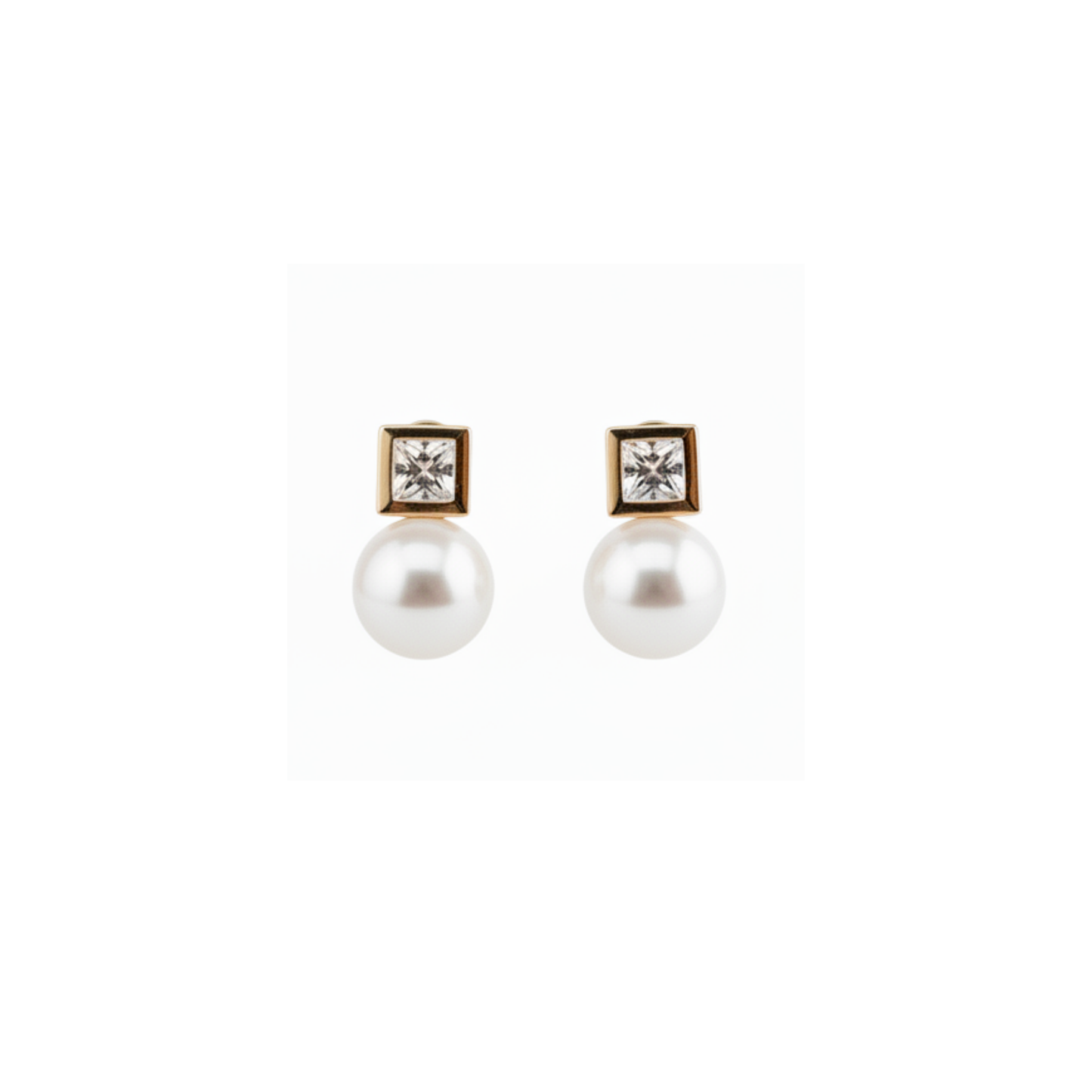 Princess Pearl Earrings "Meghan"