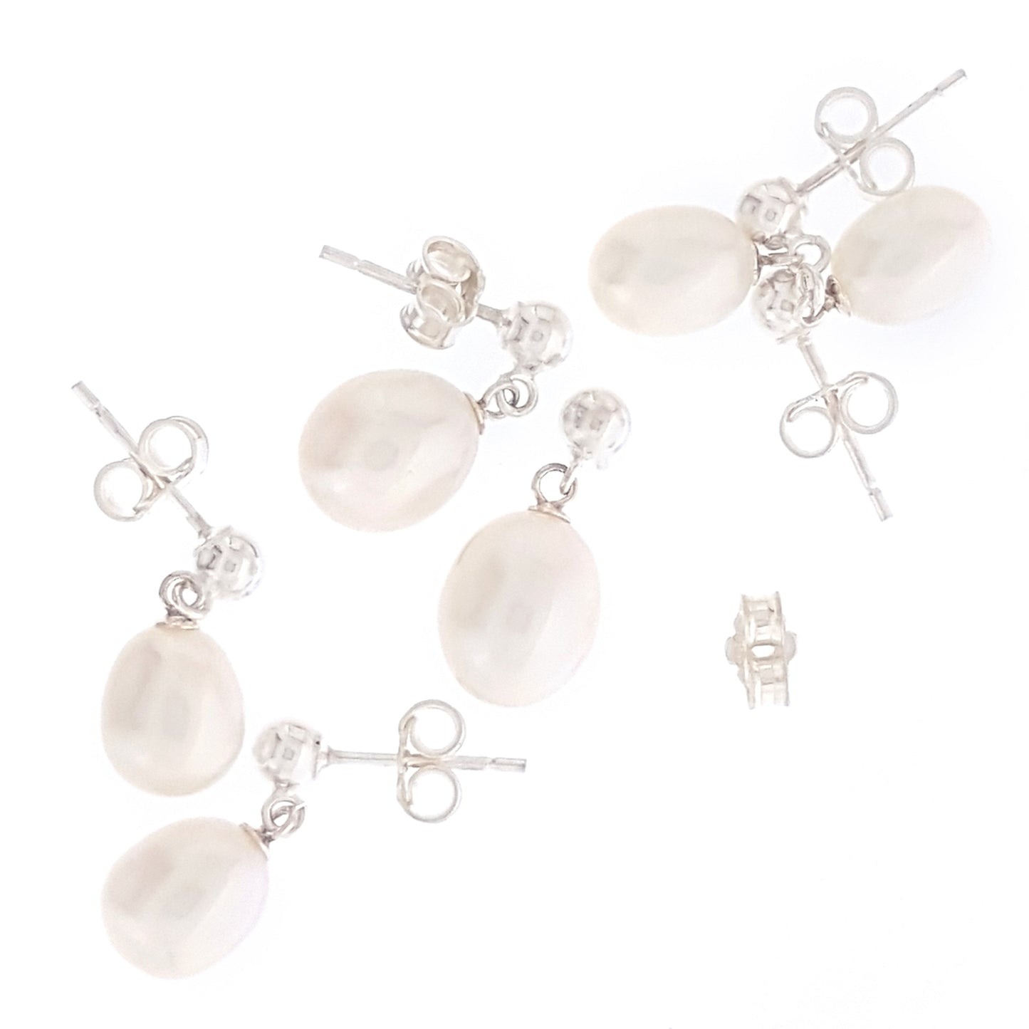 White Ballstud Pearl Drops